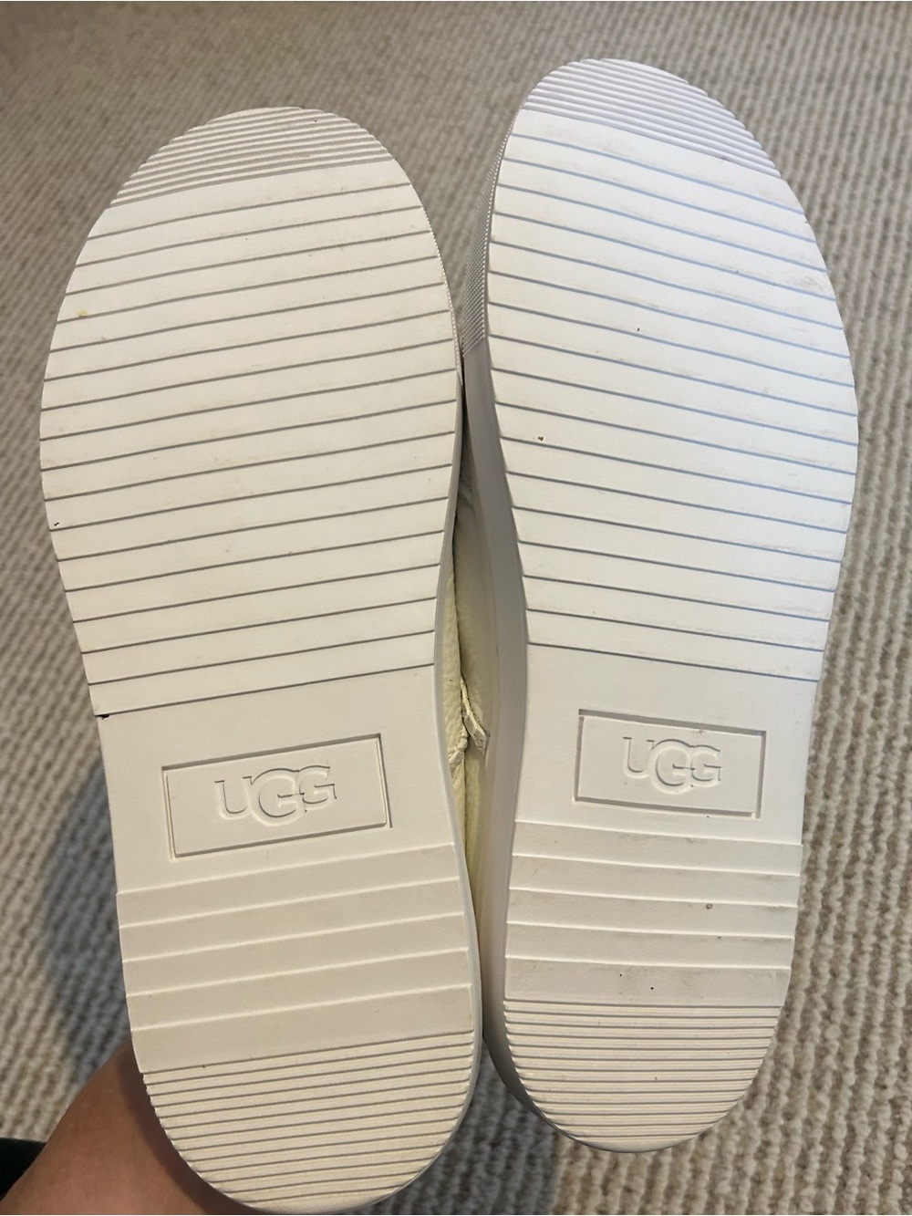 UGG Women’s Alameda Cream Leather Sneakers with Tan Heel Accent - size 9 - Picture 8 of 14